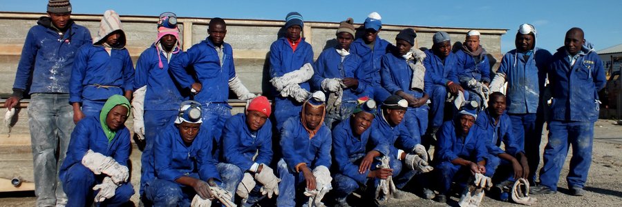 Gansbaai Wettige perlemoen skep werk_1